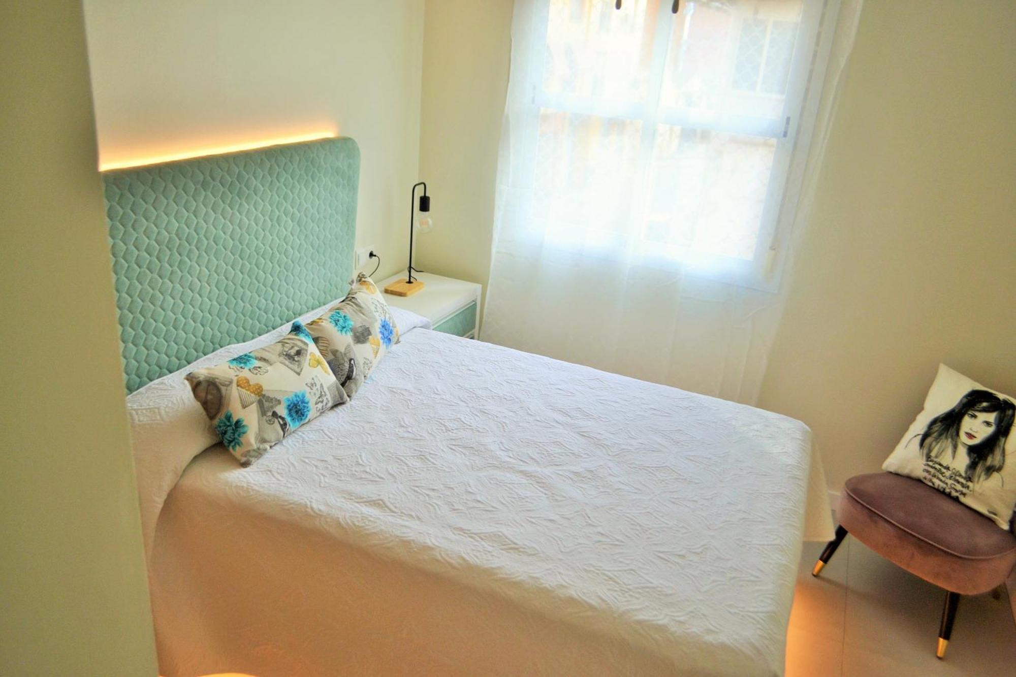 Apartamentos Garage Centro Málaga Dış mekan fotoğraf